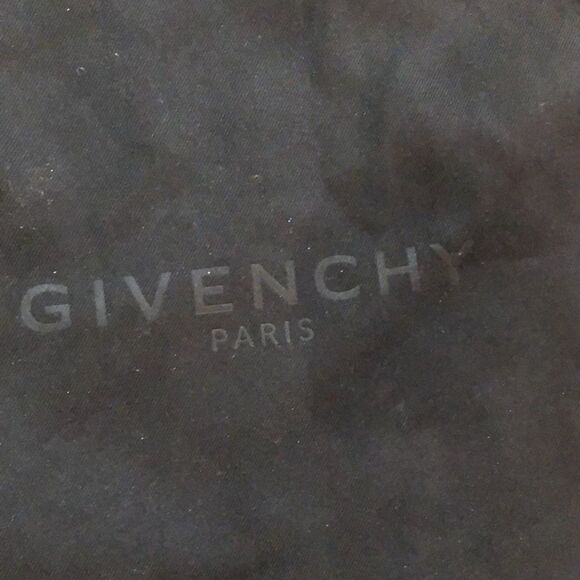 Givenchy Black woven dust bag. - Picture 3 of 6
